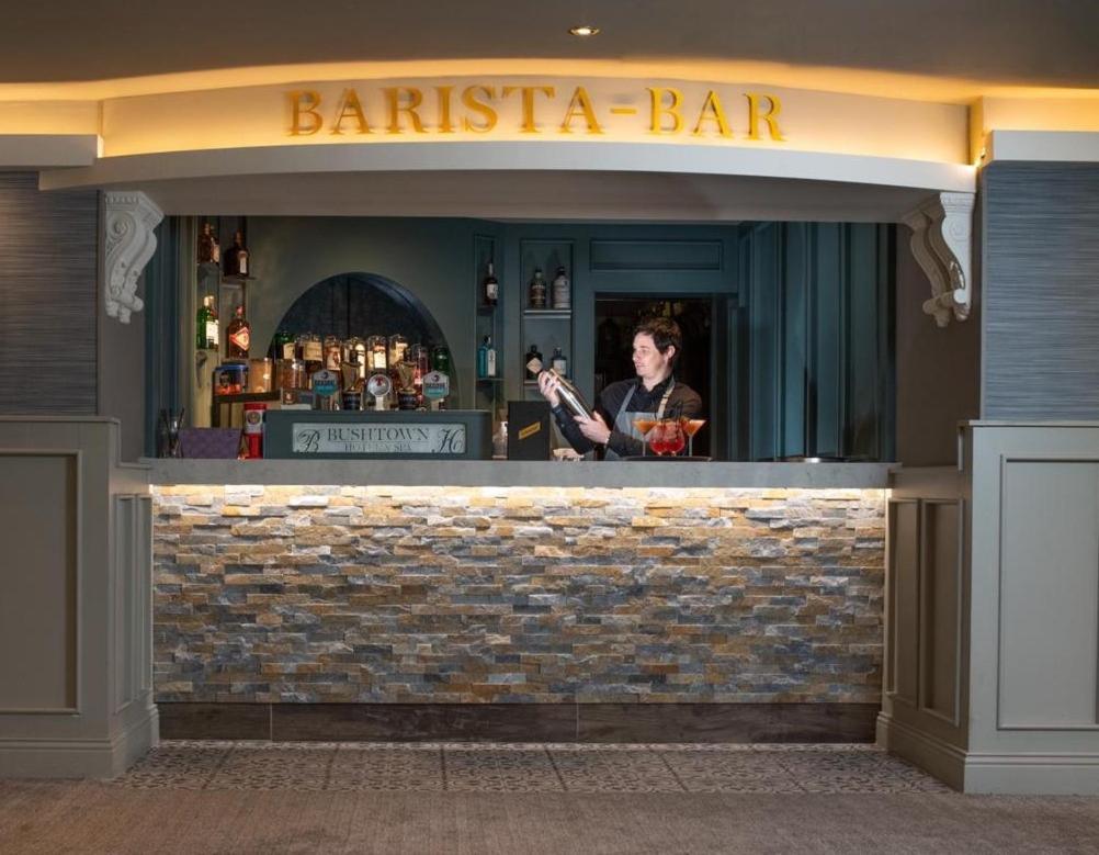 Bushtown Hotel & Spa 科尔雷恩 外观 照片