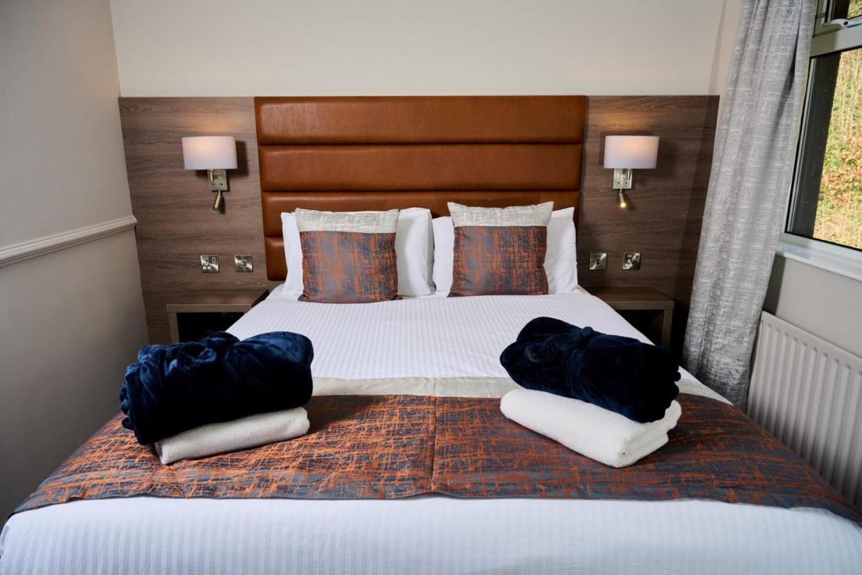 Bushtown Hotel & Spa 科尔雷恩 外观 照片