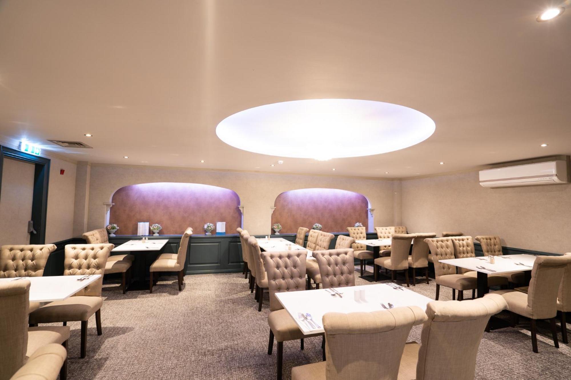 Bushtown Hotel & Spa 科尔雷恩 外观 照片