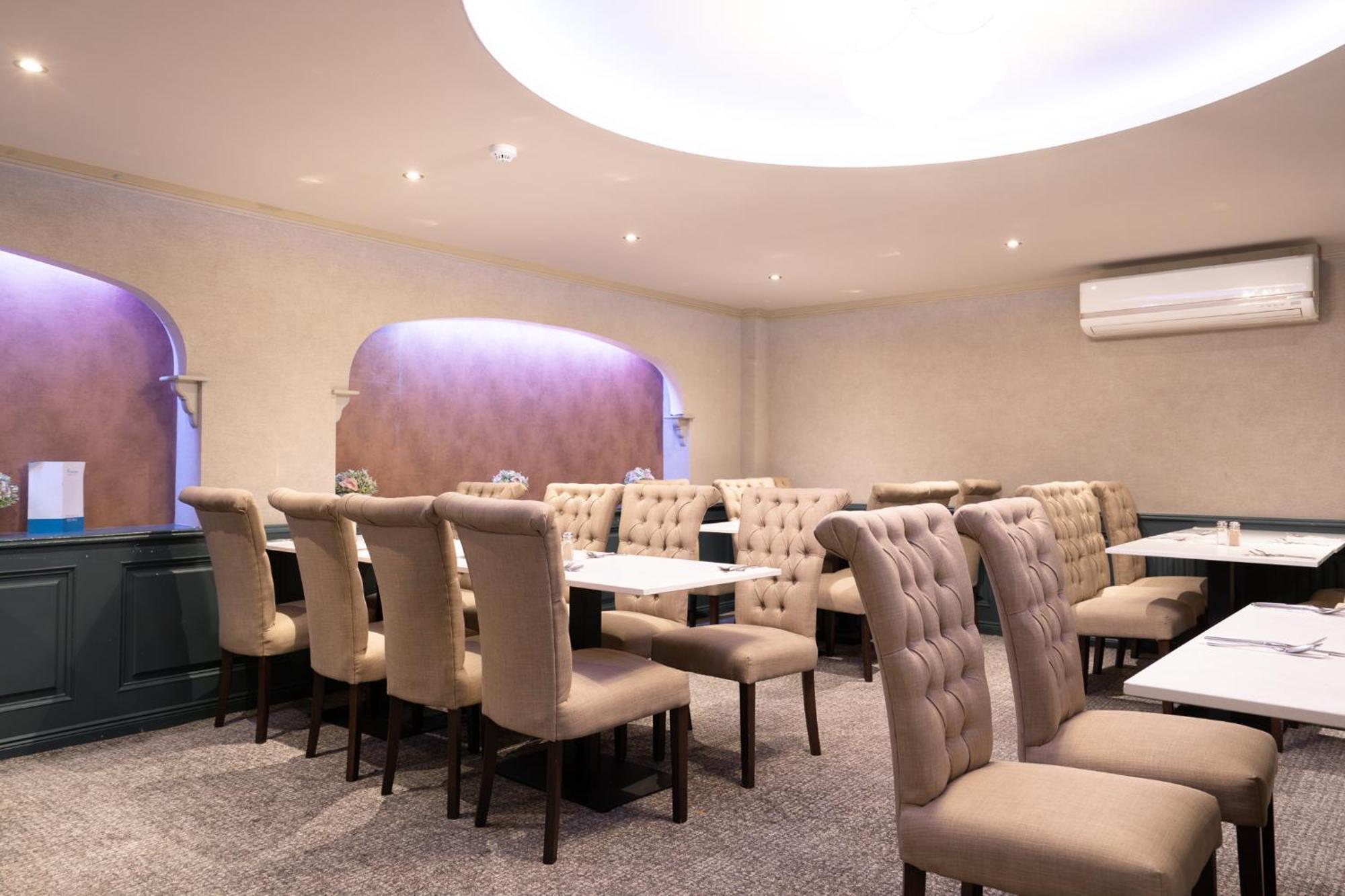 Bushtown Hotel & Spa 科尔雷恩 外观 照片