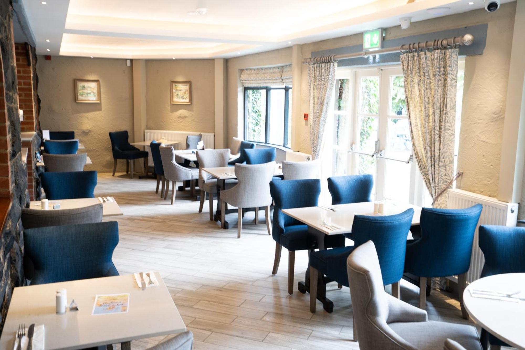 Bushtown Hotel & Spa 科尔雷恩 外观 照片