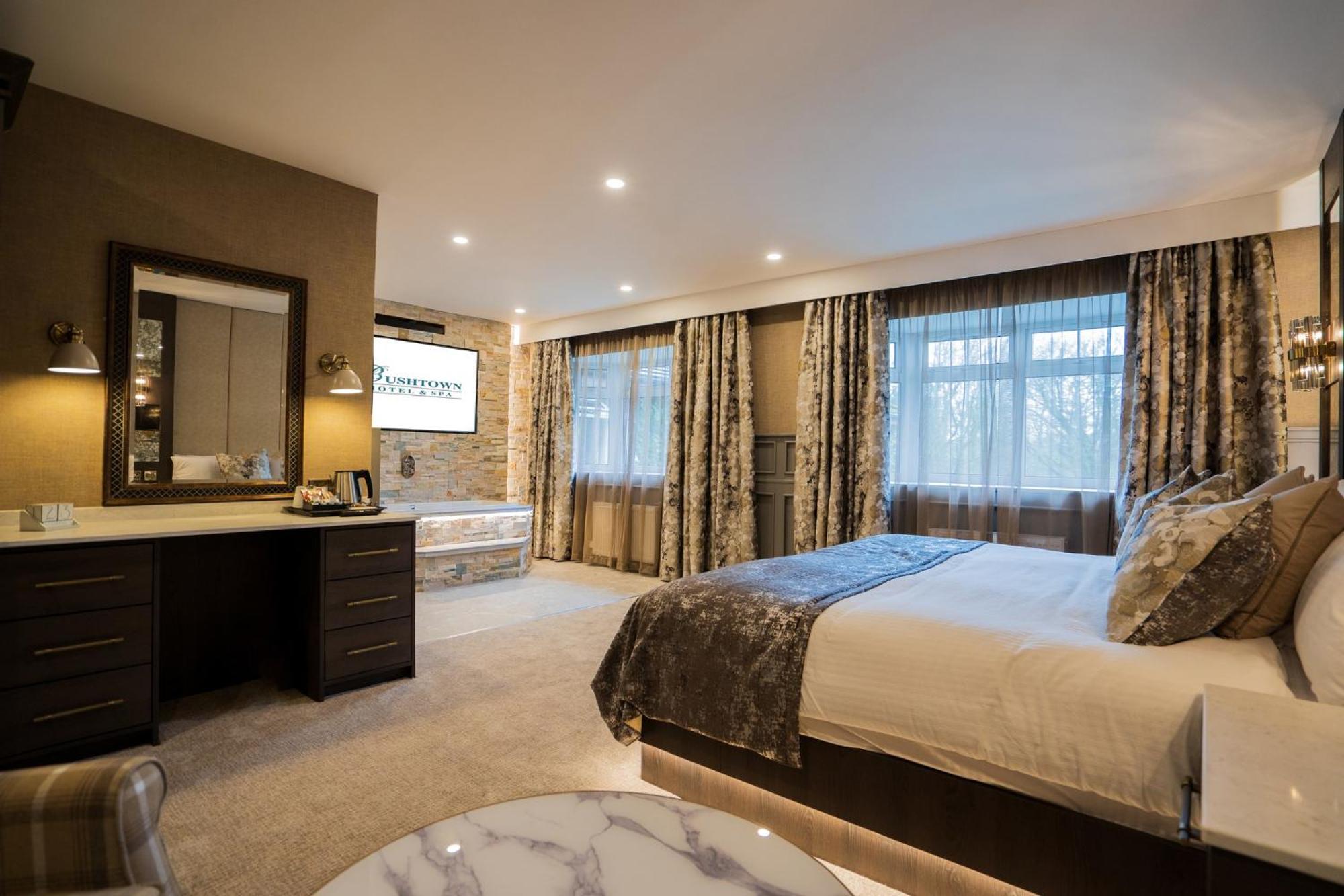 Bushtown Hotel & Spa 科尔雷恩 外观 照片