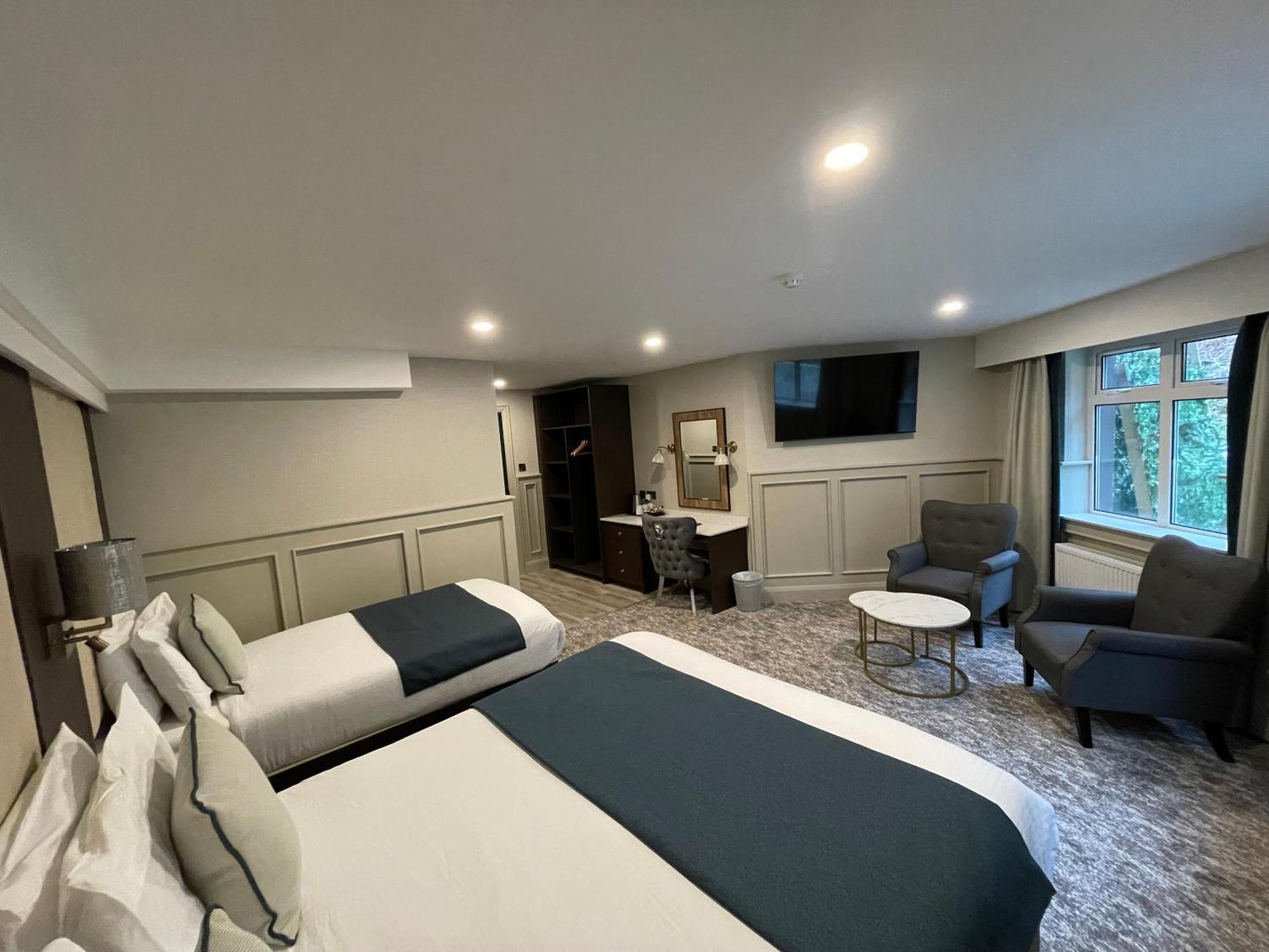 Bushtown Hotel & Spa 科尔雷恩 外观 照片
