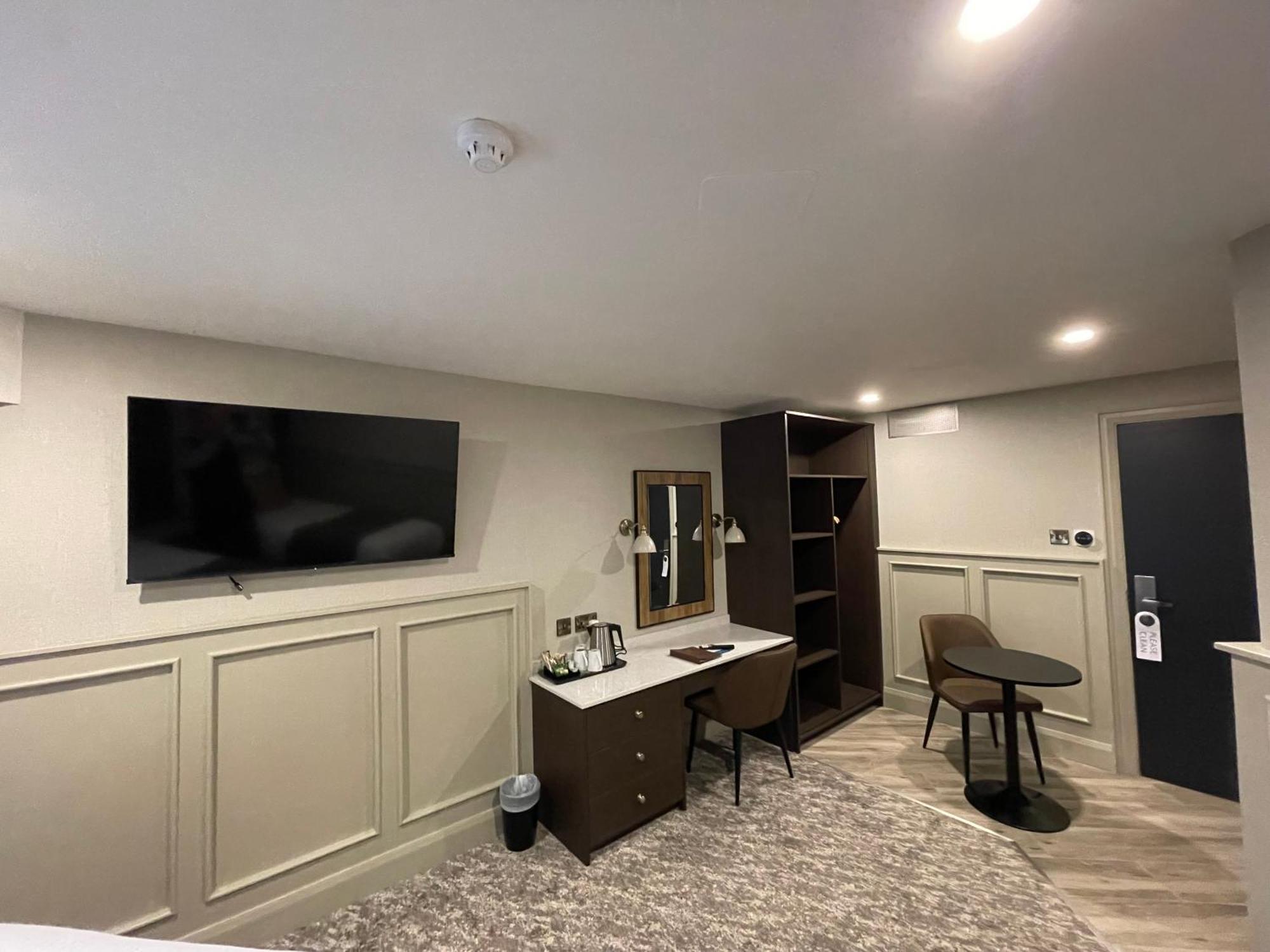 Bushtown Hotel & Spa 科尔雷恩 外观 照片