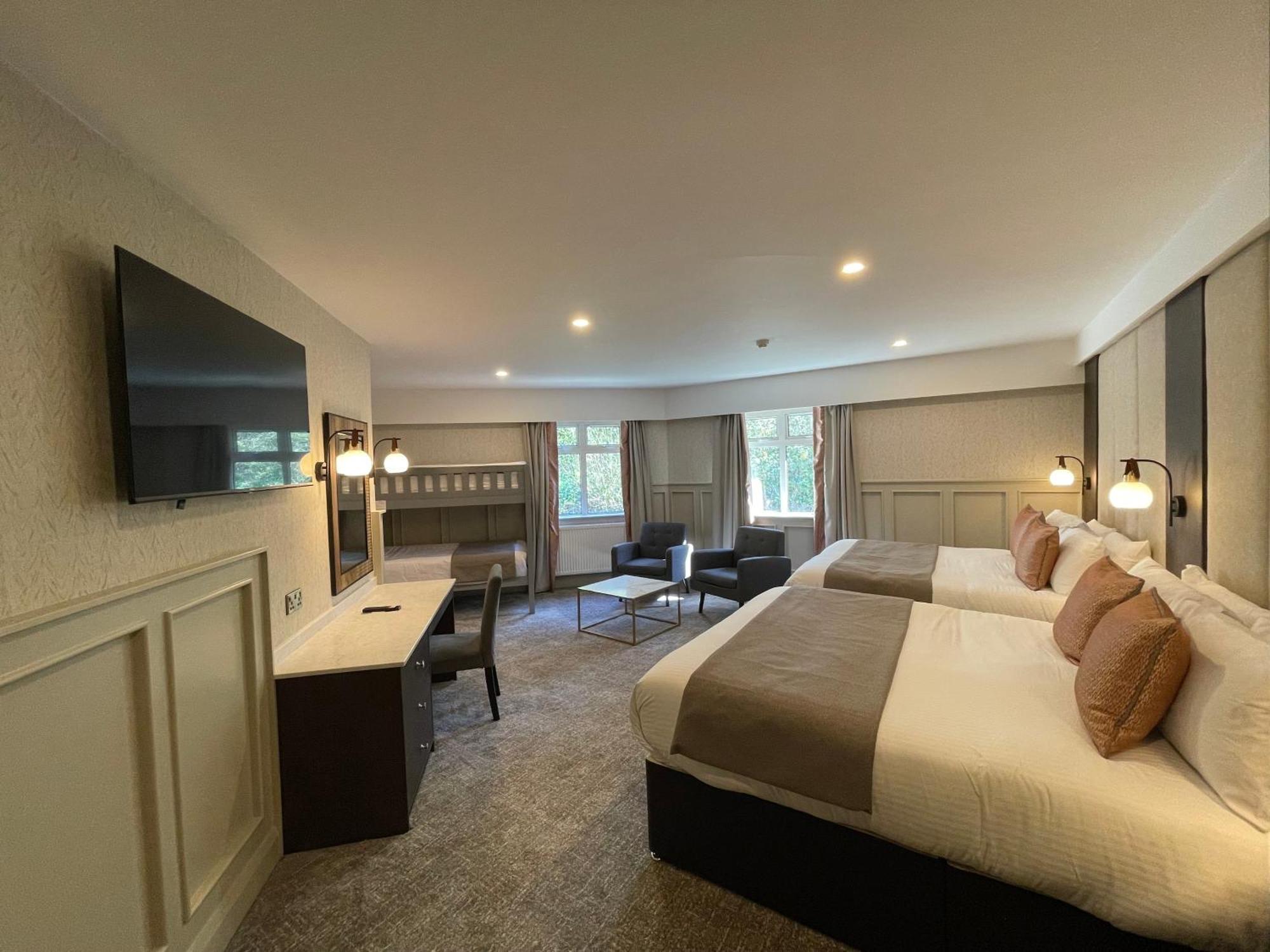 Bushtown Hotel & Spa 科尔雷恩 外观 照片
