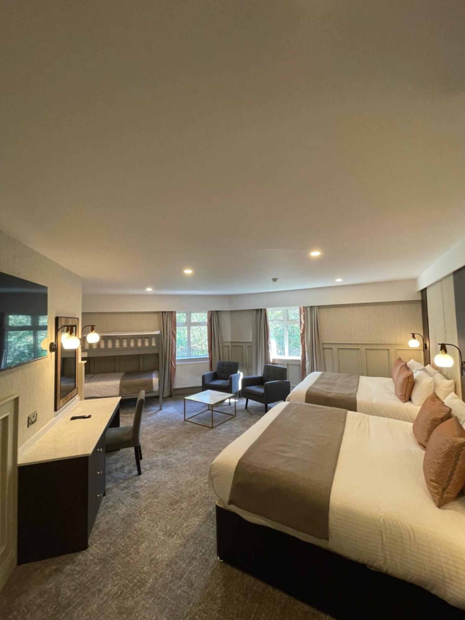 Bushtown Hotel & Spa 科尔雷恩 外观 照片
