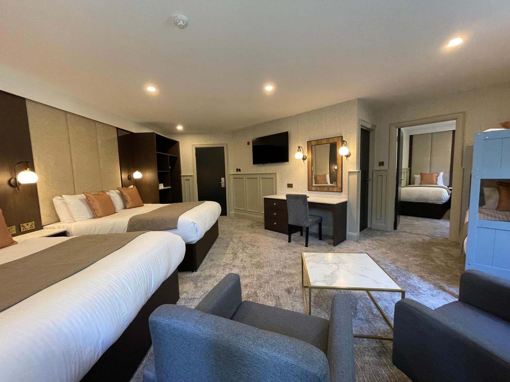 Bushtown Hotel & Spa 科尔雷恩 外观 照片