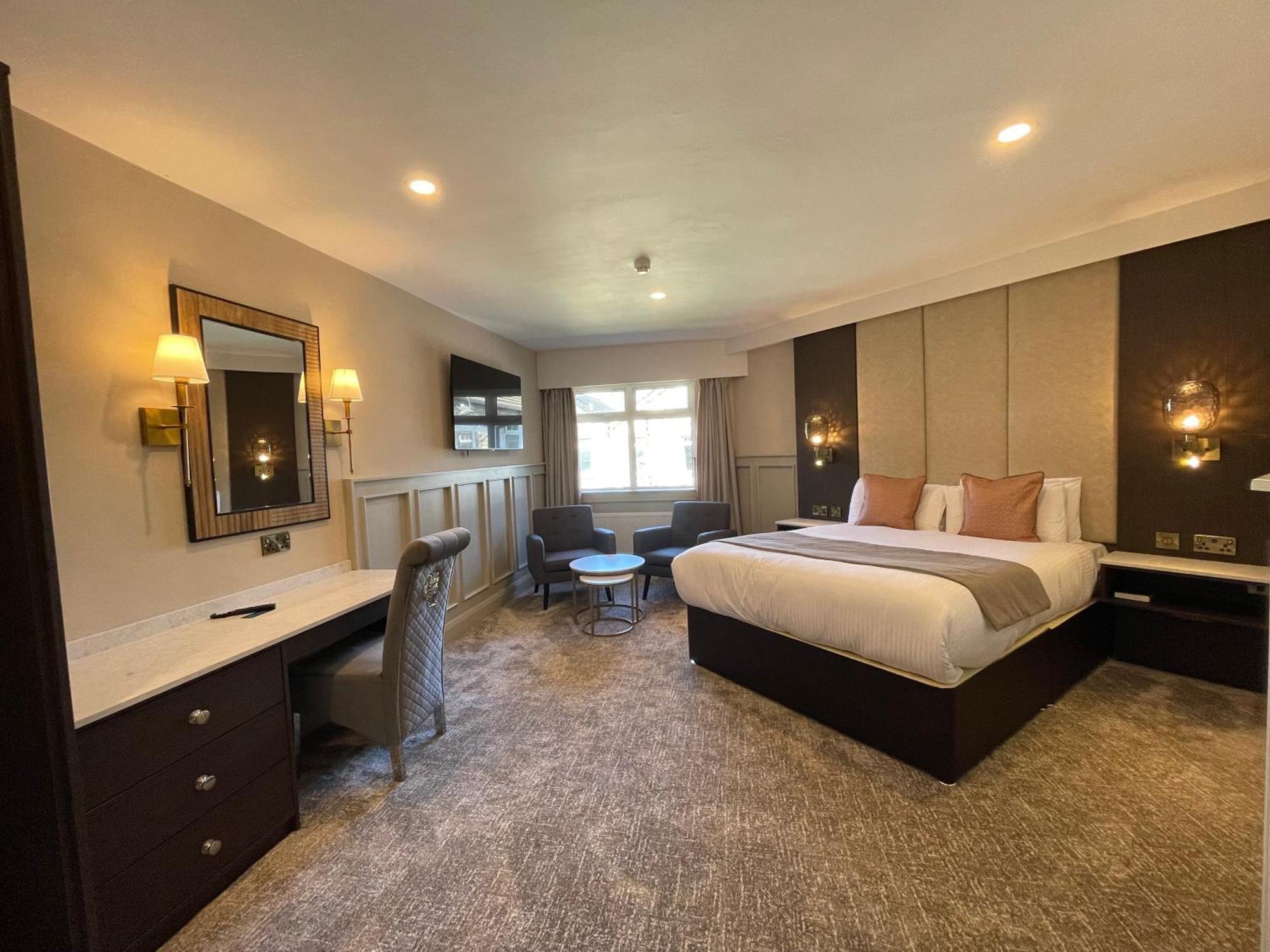Bushtown Hotel & Spa 科尔雷恩 外观 照片