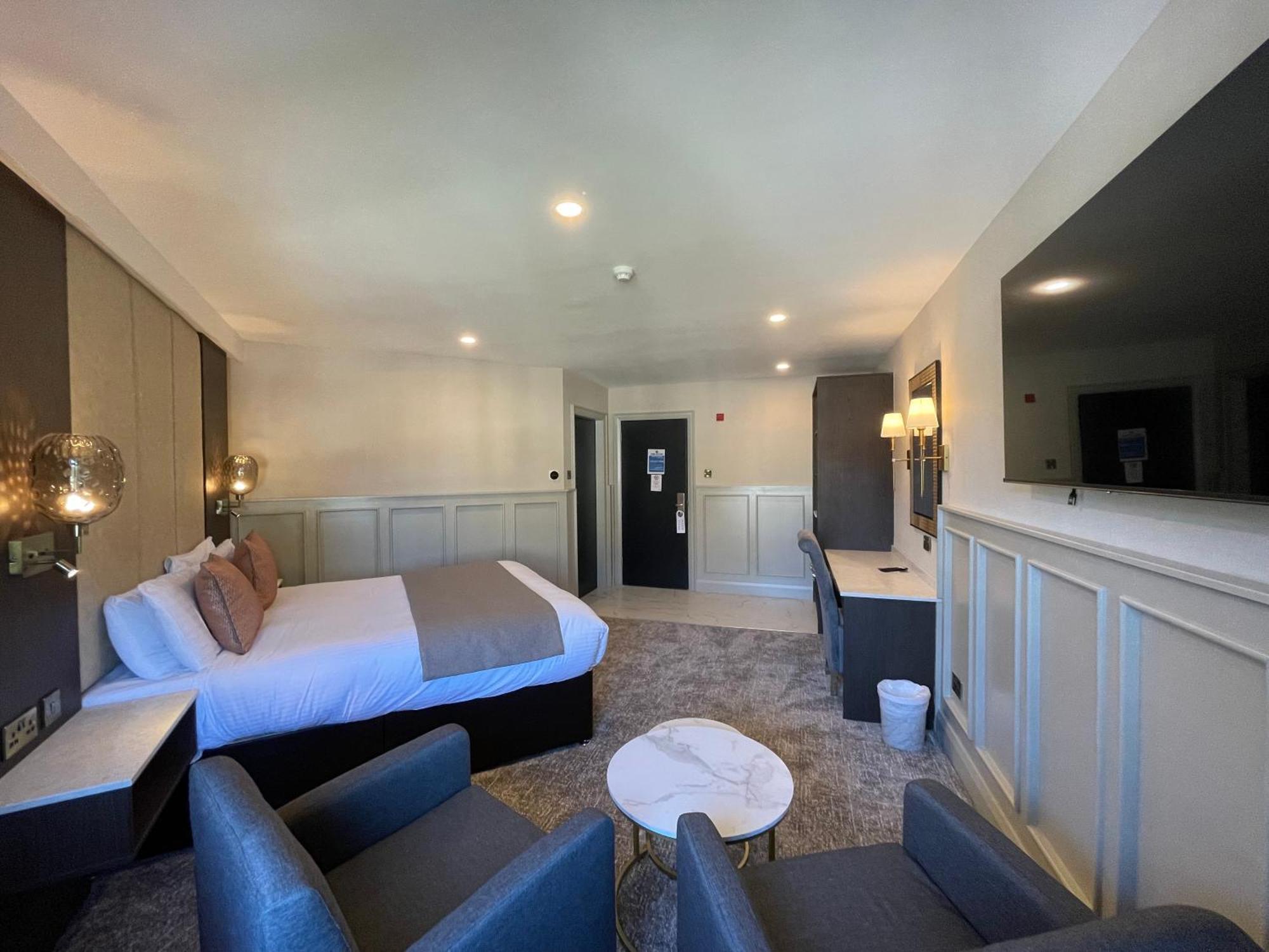 Bushtown Hotel & Spa 科尔雷恩 外观 照片