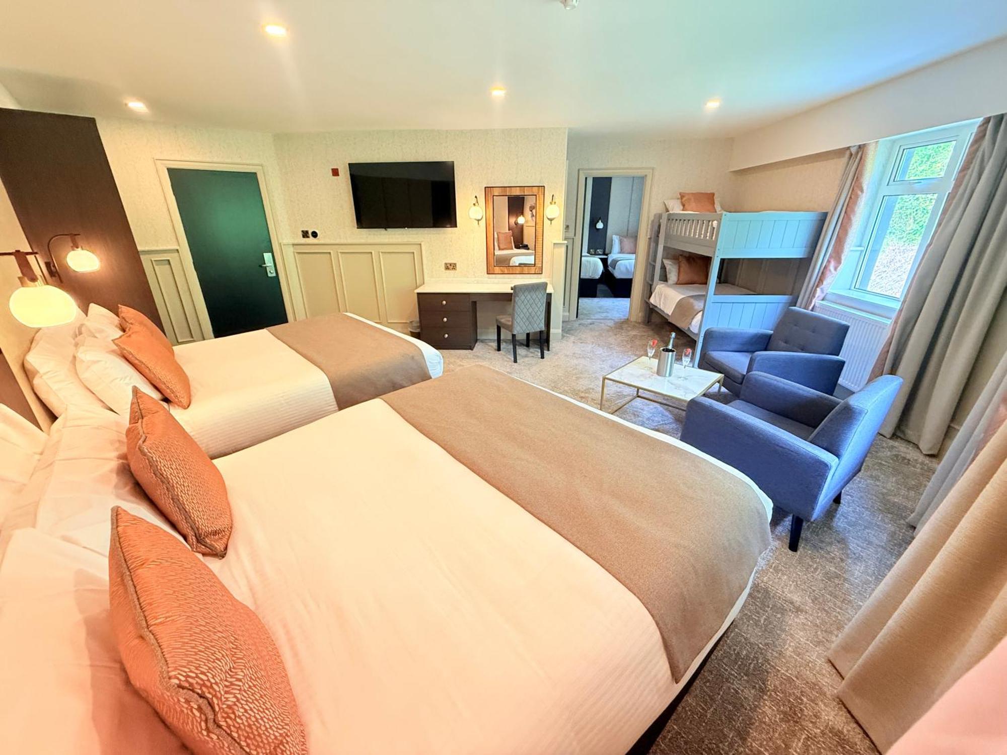 Bushtown Hotel & Spa 科尔雷恩 外观 照片