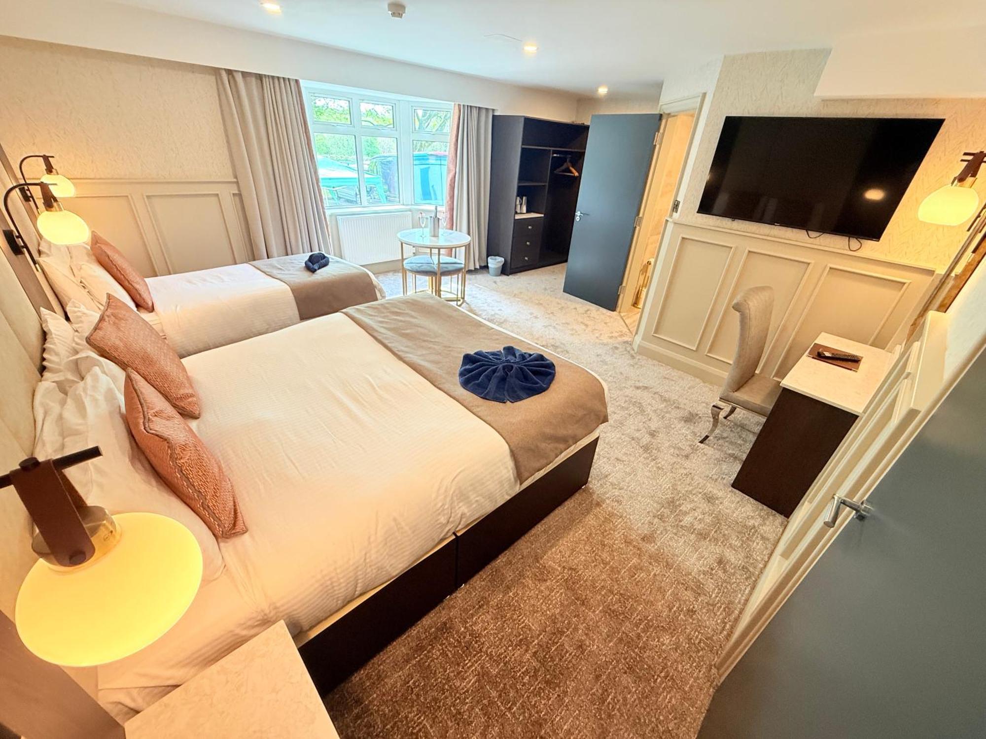 Bushtown Hotel & Spa 科尔雷恩 外观 照片
